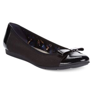 Brand new Anne Klein flats.